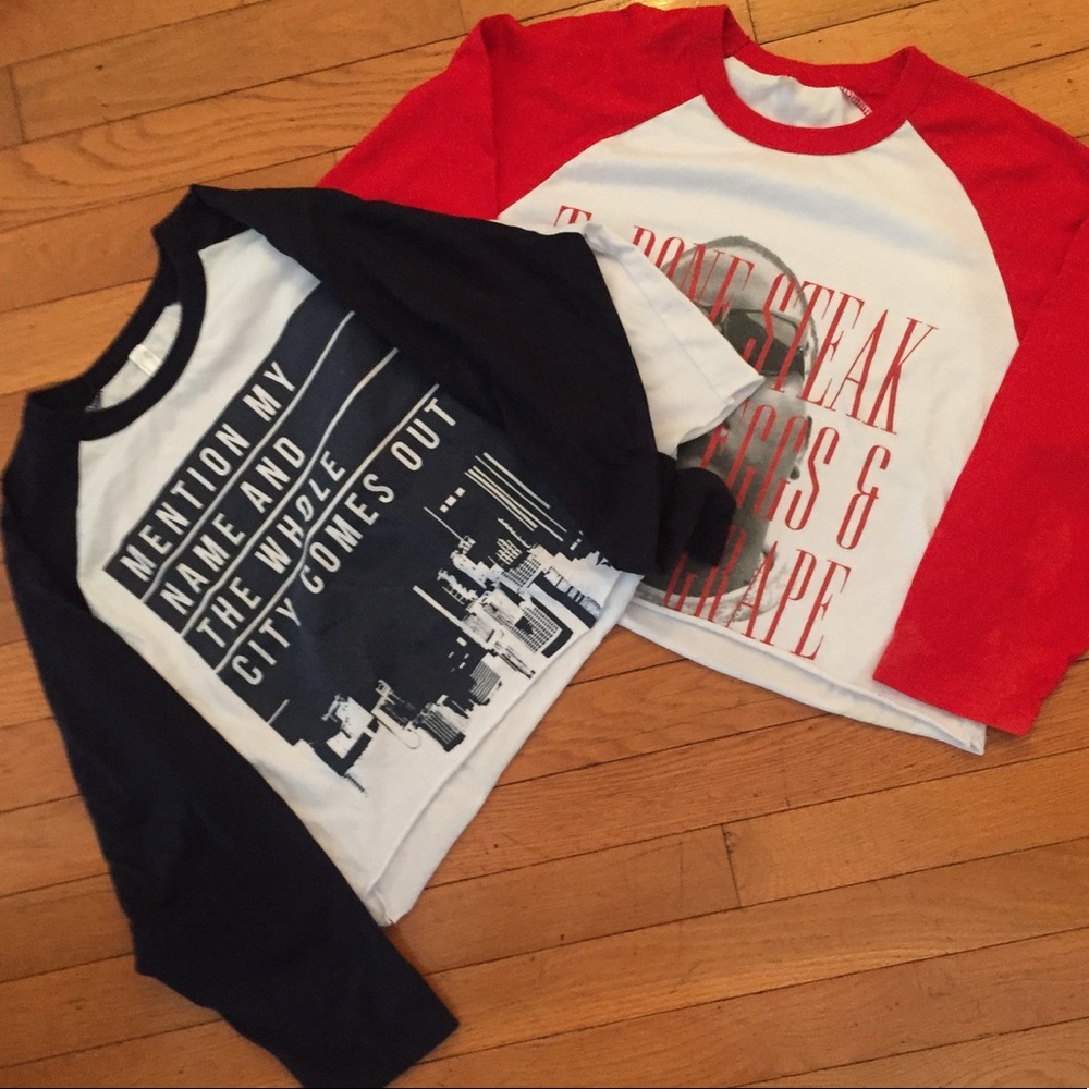 ❌SOLD❌‼️Great Finds‼️ 2 for 1 baseball crop tops